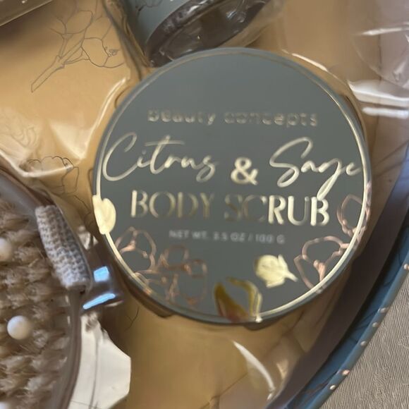 Citrus & Sage Bath Set Body Scrub Body Wash Body Oil Sisal Cloths and Scrubber - Picture 5 of 9